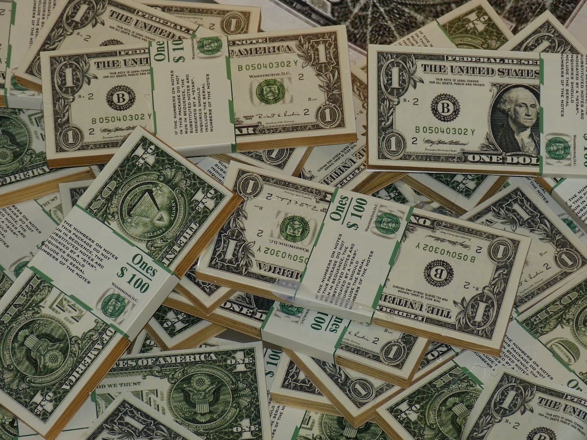 crypto-monnaies  fiduciaires