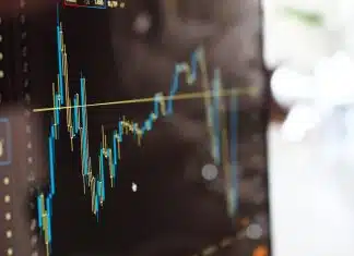 Les avantages d'utiliser un comparateur pour trouver le meilleur courtier