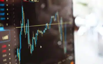 Les avantages d'utiliser un comparateur pour trouver le meilleur courtier