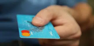 Quelles sont les cartes bancaires destinées aux adolescents ?
